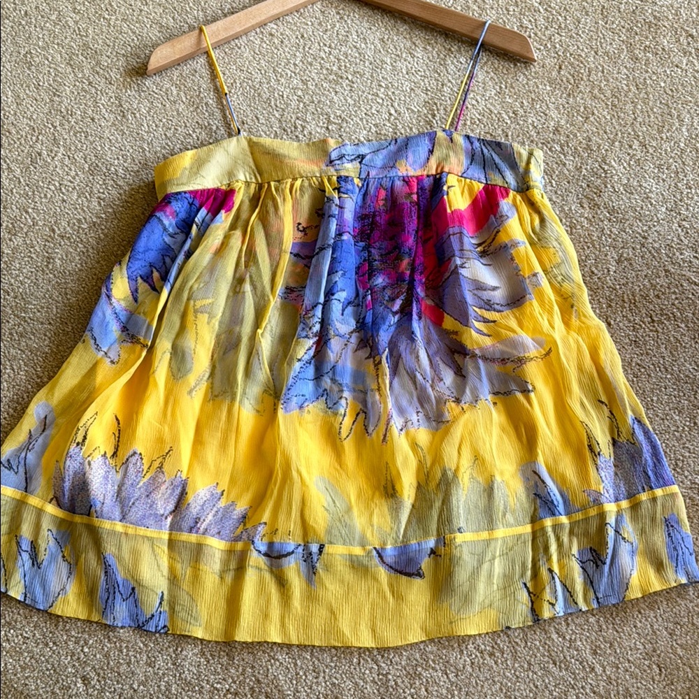 Diane Von Furstenberg Floral Silk Yellow/Blue/Pin Silk Top - size 4